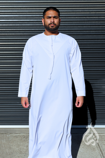 Omar Thowb White
