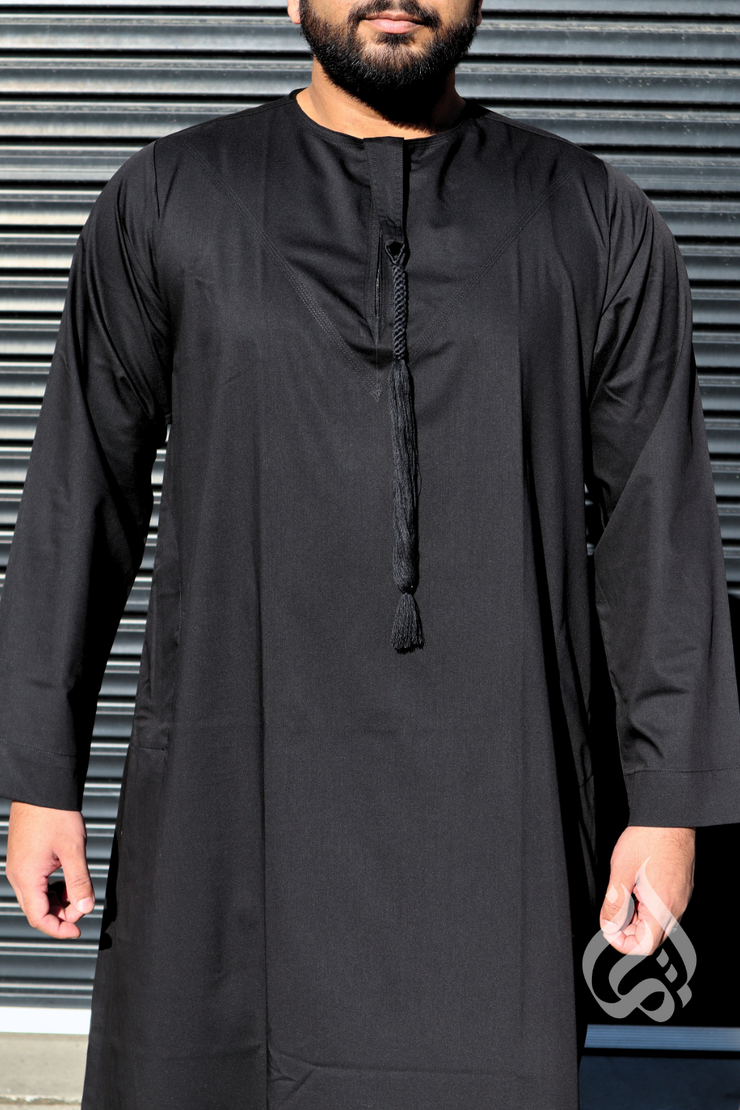 Omar Thowb Black