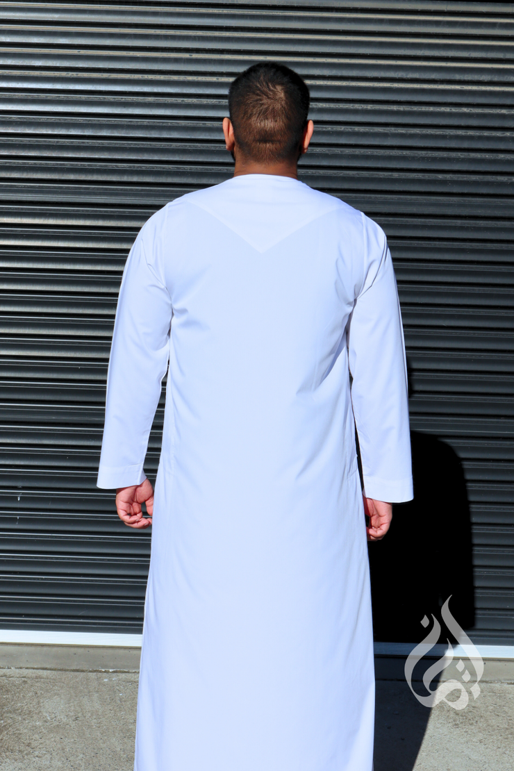 Omar Thowb White