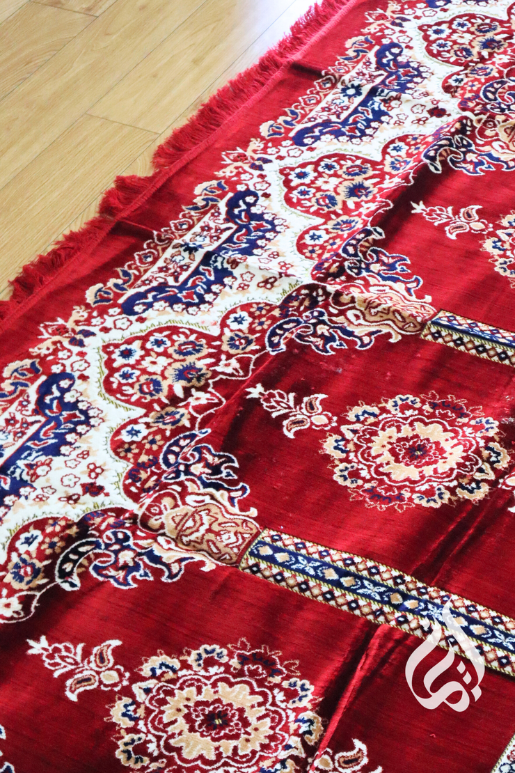 Prayer Mat - Multi fits 3-5 people (Red)