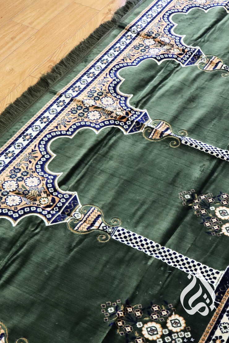 Prayer Mat - Multi fits 3-5 people (Green)