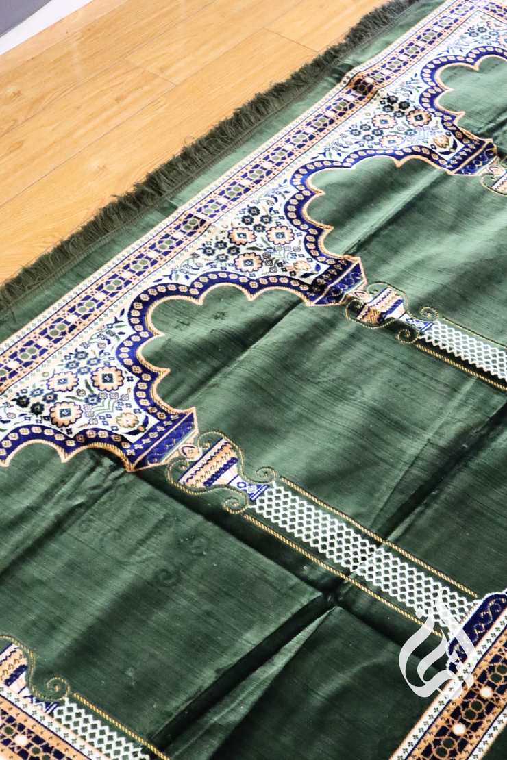 Prayer Mat - Multi fits 3-5 people (Green)